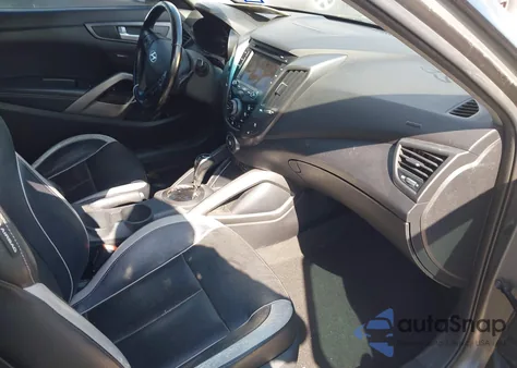 2015 Hyundai Veloster Turbo z USA, uszkodzony, nr VIN KMHTC6AE3FU217704